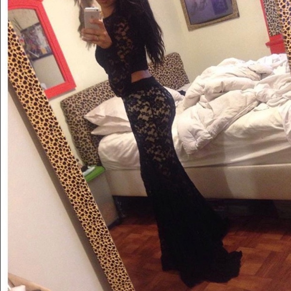 New Guess Marciano Lace Skirt Set Long Sleeve Crop Top M 6 - Picture 2 of 7